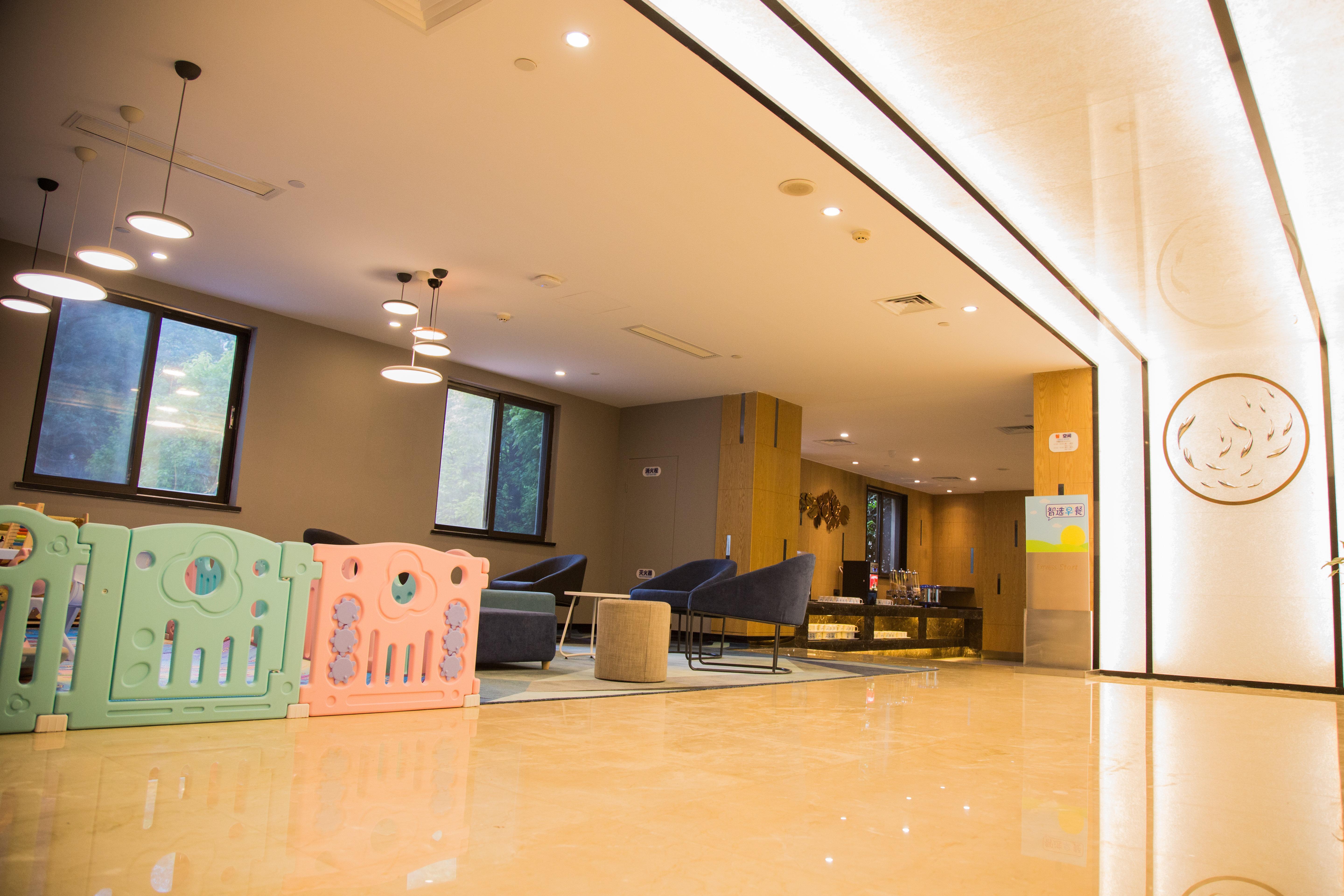 Holiday Inn Express Nanjing Xuanwu Lake By Ihg מראה חיצוני תמונה